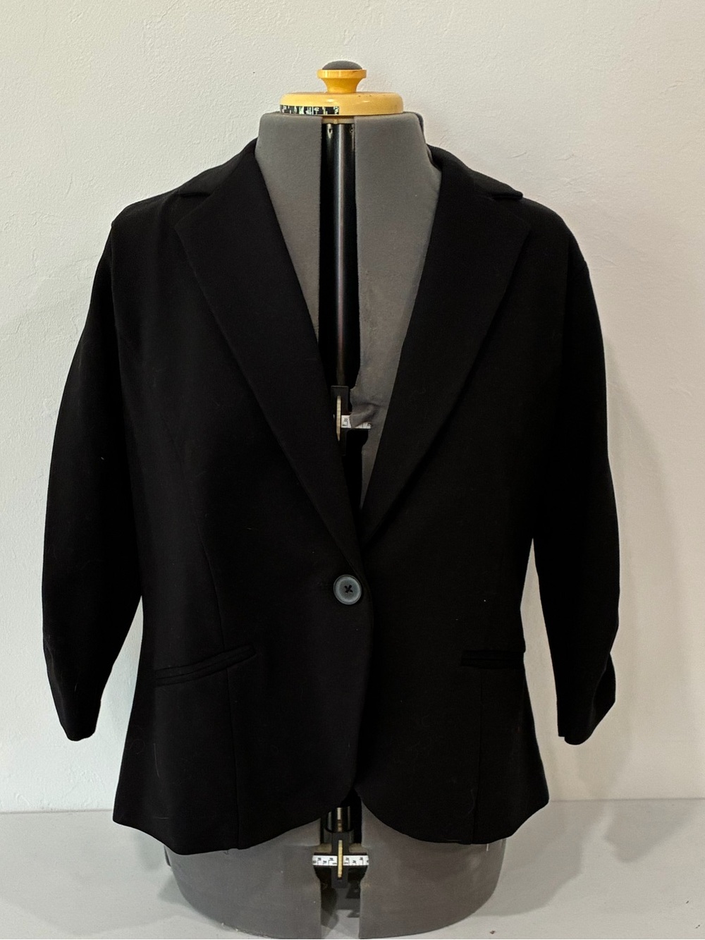 Studio by Torrid Single Button Blazer Size 1